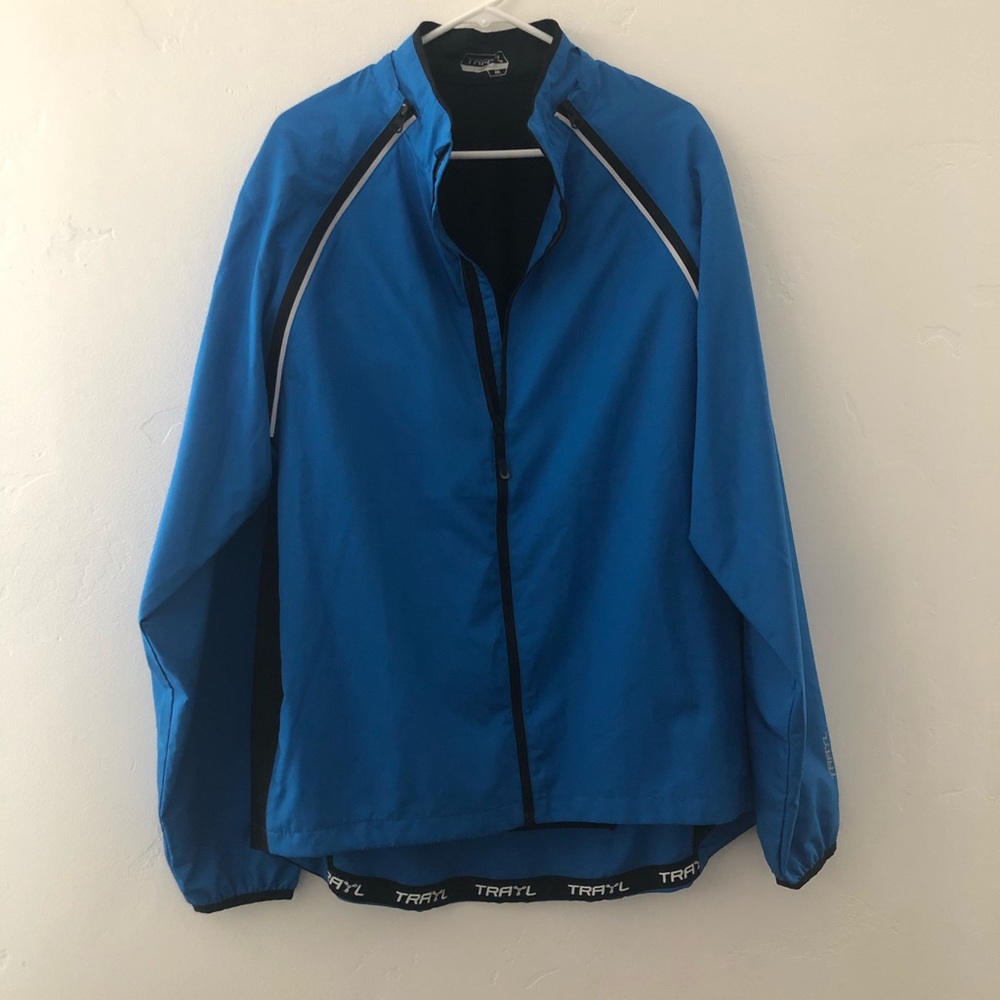 Trayl windbreaker